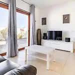 3 Bedroom With Pool And Jacuzzi *