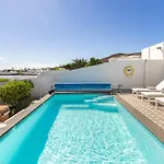 Villa 3 Bedroom With Pool And Jacuzzi *