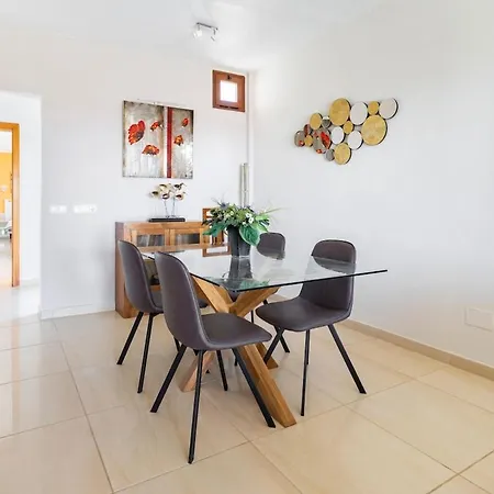 3 Bedroom With Pool And Jacuzzi 别墅