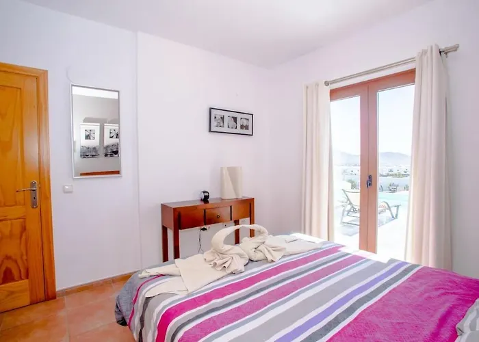 3 Bedroom With Pool And Jacuzzi Villa