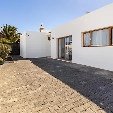 3 Bedroom With Pool And Jacuzzi