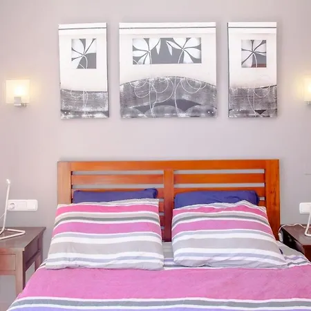 3 Bedroom With Pool And Jacuzzi Villa *