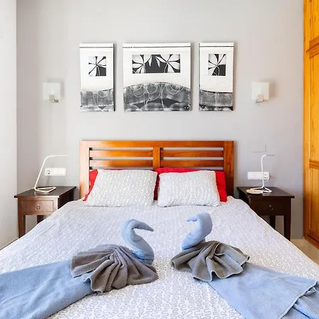 Villa 3 Bedroom With Pool And Jacuzzi Playa Blanca (Lanzarote)