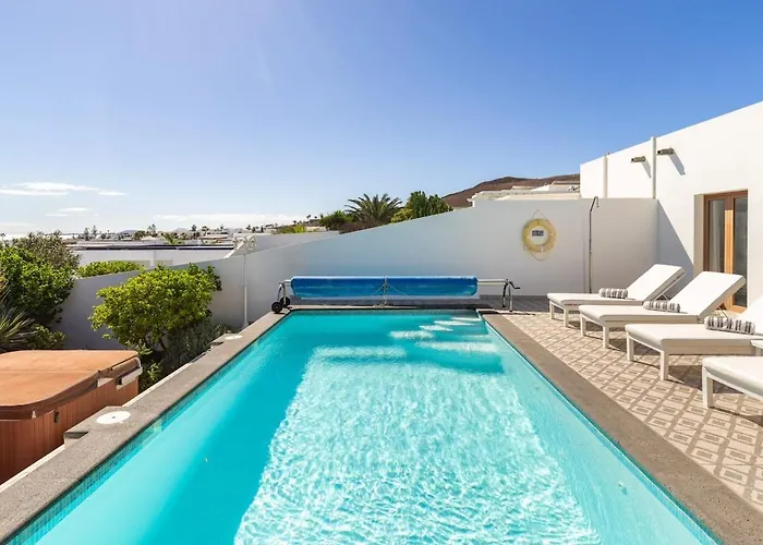 Vila 3 Bedroom With Pool And Jacuzzi *