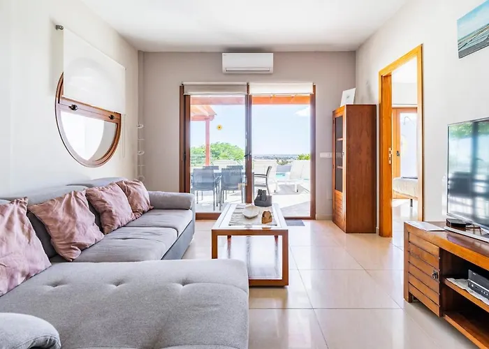 3 Bedroom With Pool And Jacuzzi * Playa Blanca (Lanzarote)