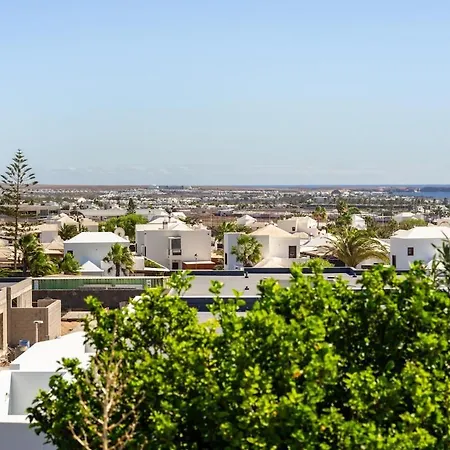 3 Bedroom With Pool And Jacuzzi *