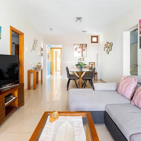 3 Bedroom With Pool And Jacuzzi Vila