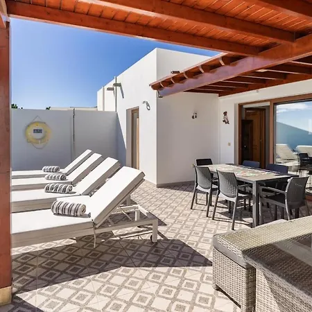 Vila 3 Bedroom With Pool And Jacuzzi Playa Blanca (Lanzarote)