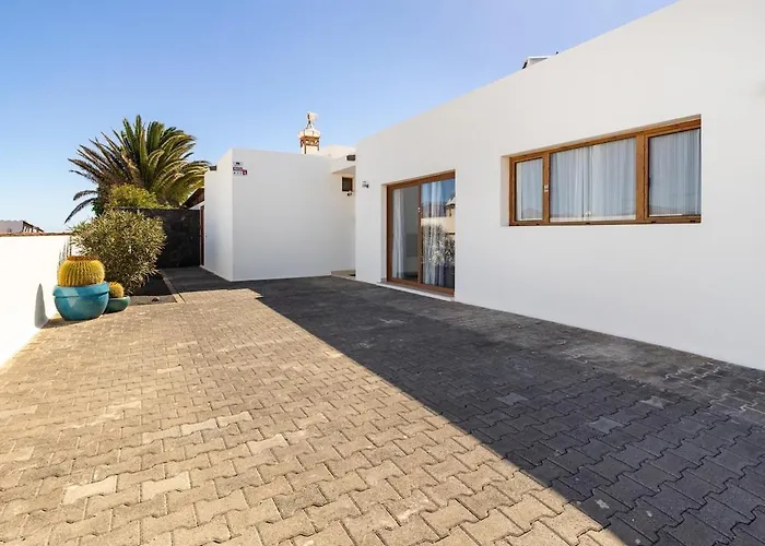 3 Bedroom With Pool And Jacuzzi